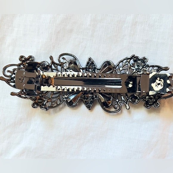 Vintage UV Reactive Manganese Glass Floral Barrette – 26g Victorian Revival main image 4